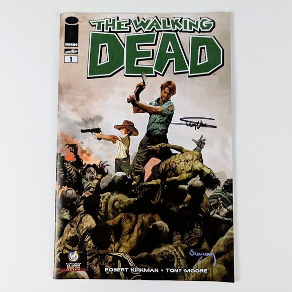 SIGNED Walking Dead #1 Wizard World St. Louis 2013 - Autograph by Arthur Suydam - Picture 1 of 9